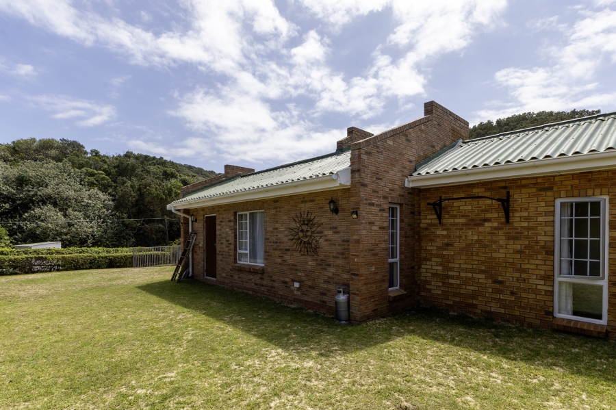 4 Bedroom Property for Sale in Begha Eastern Cape